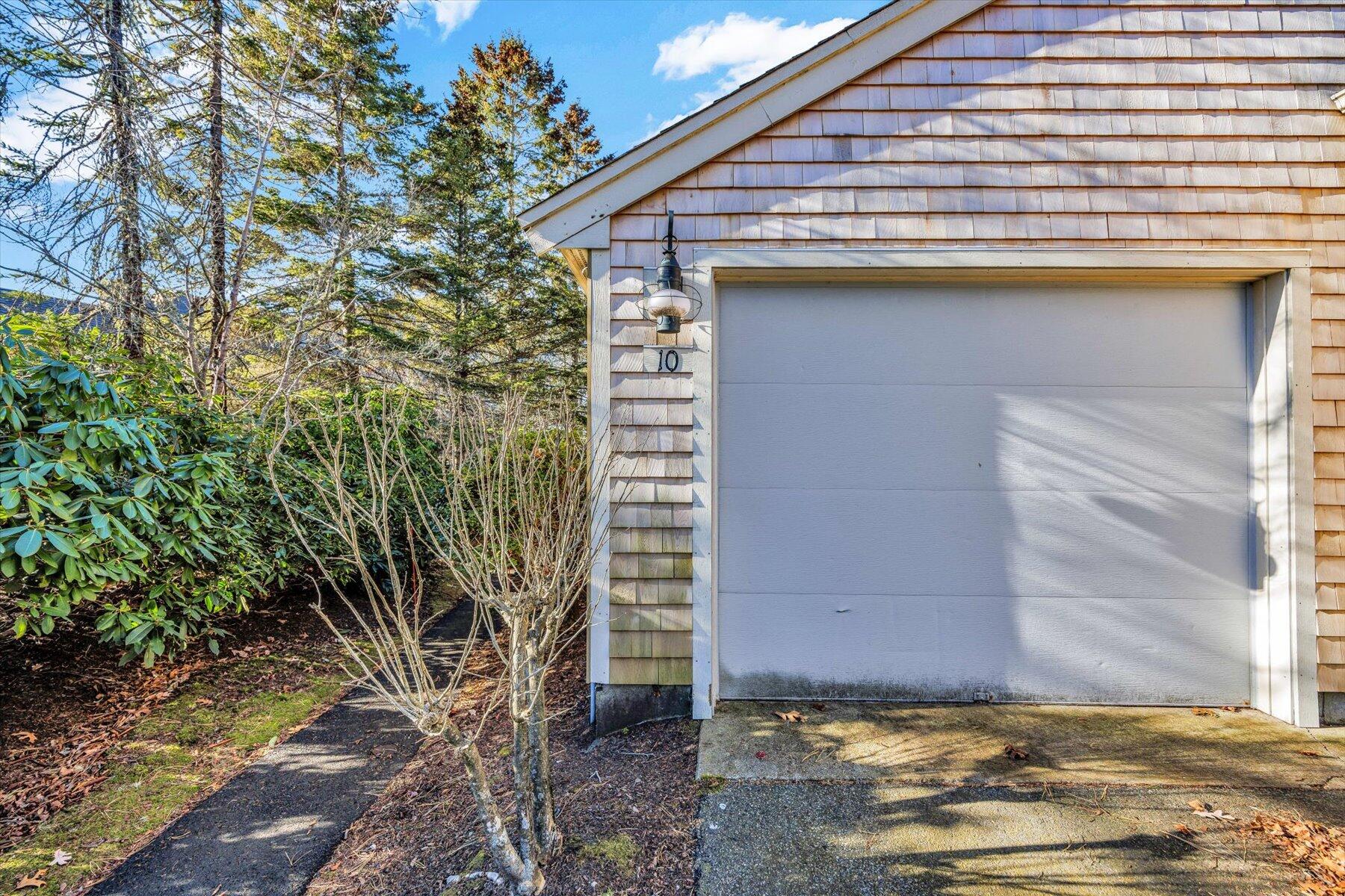 10 Oak Glen Village Yarmouth MA 02675