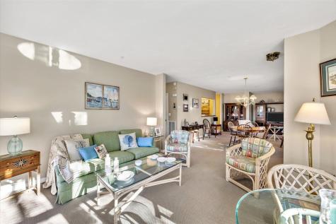 10 Oak Glen Village Yarmouth MA 02675