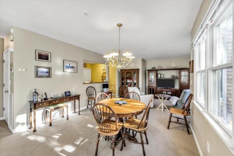 10 Oak Glen Village Yarmouth MA 02675