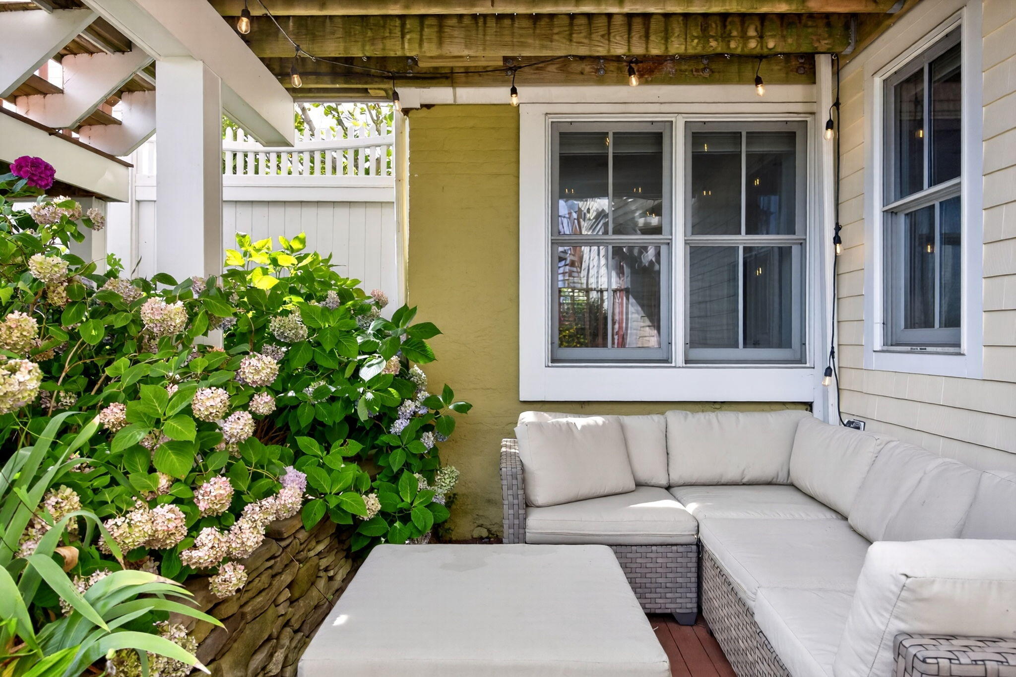 23 Bradford Street Provincetown MA 02657