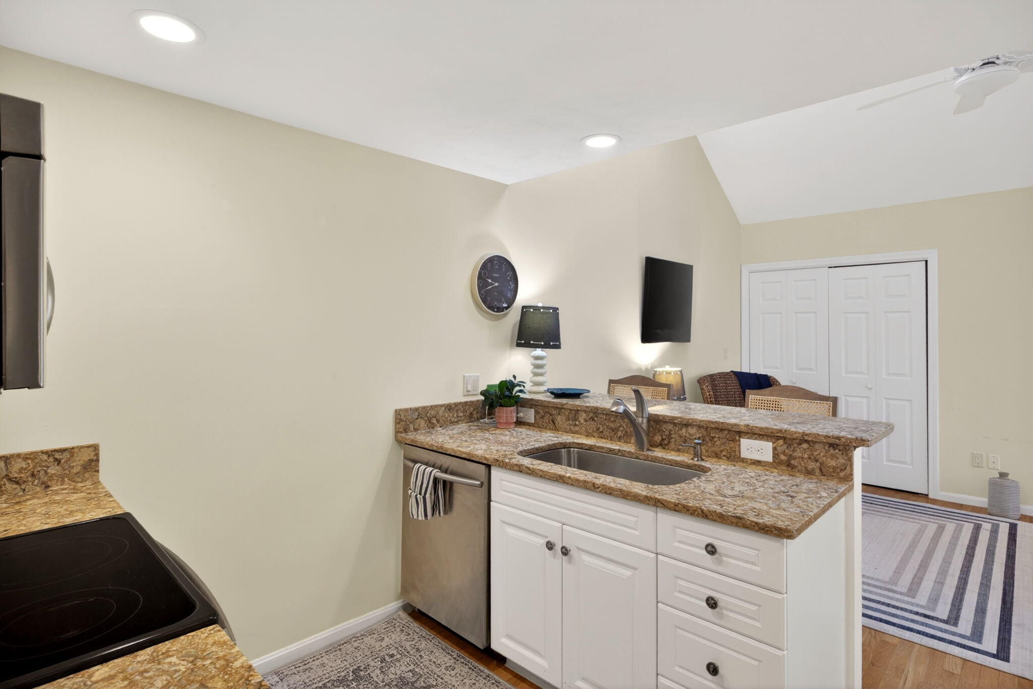 24 W Woods Circle Yarmouth MA 02675