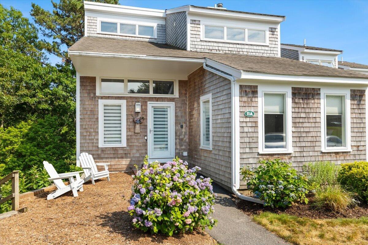 11 Riverview Avenue Mashpee MA 02649