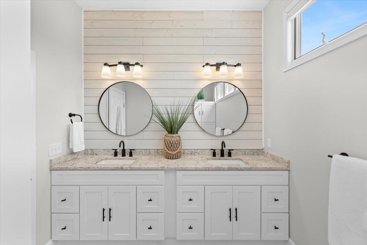 11 Riverview Avenue Mashpee MA 02649