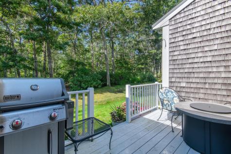 24 Stratford Ridge Mashpee MA 02649