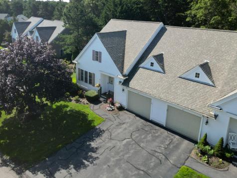 24 Stratford Ridge Mashpee MA 02649