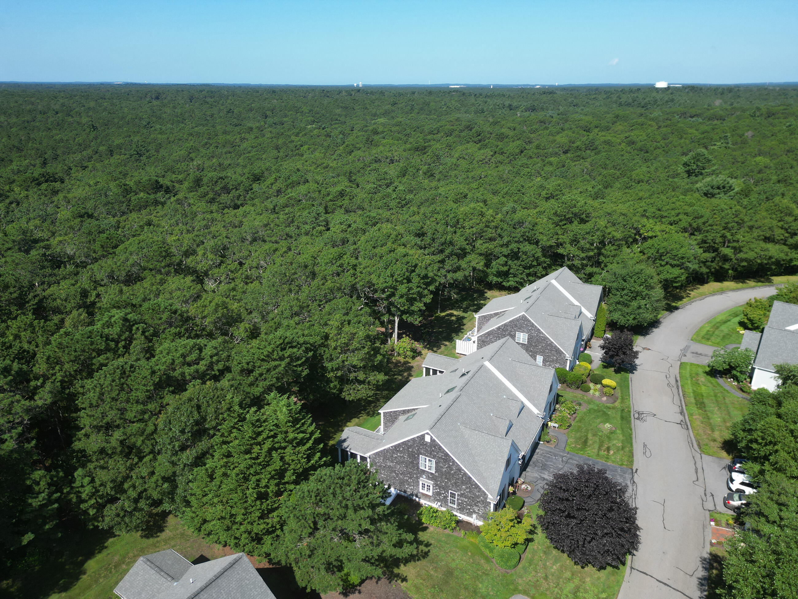 24 Stratford Ridge Mashpee MA 02649