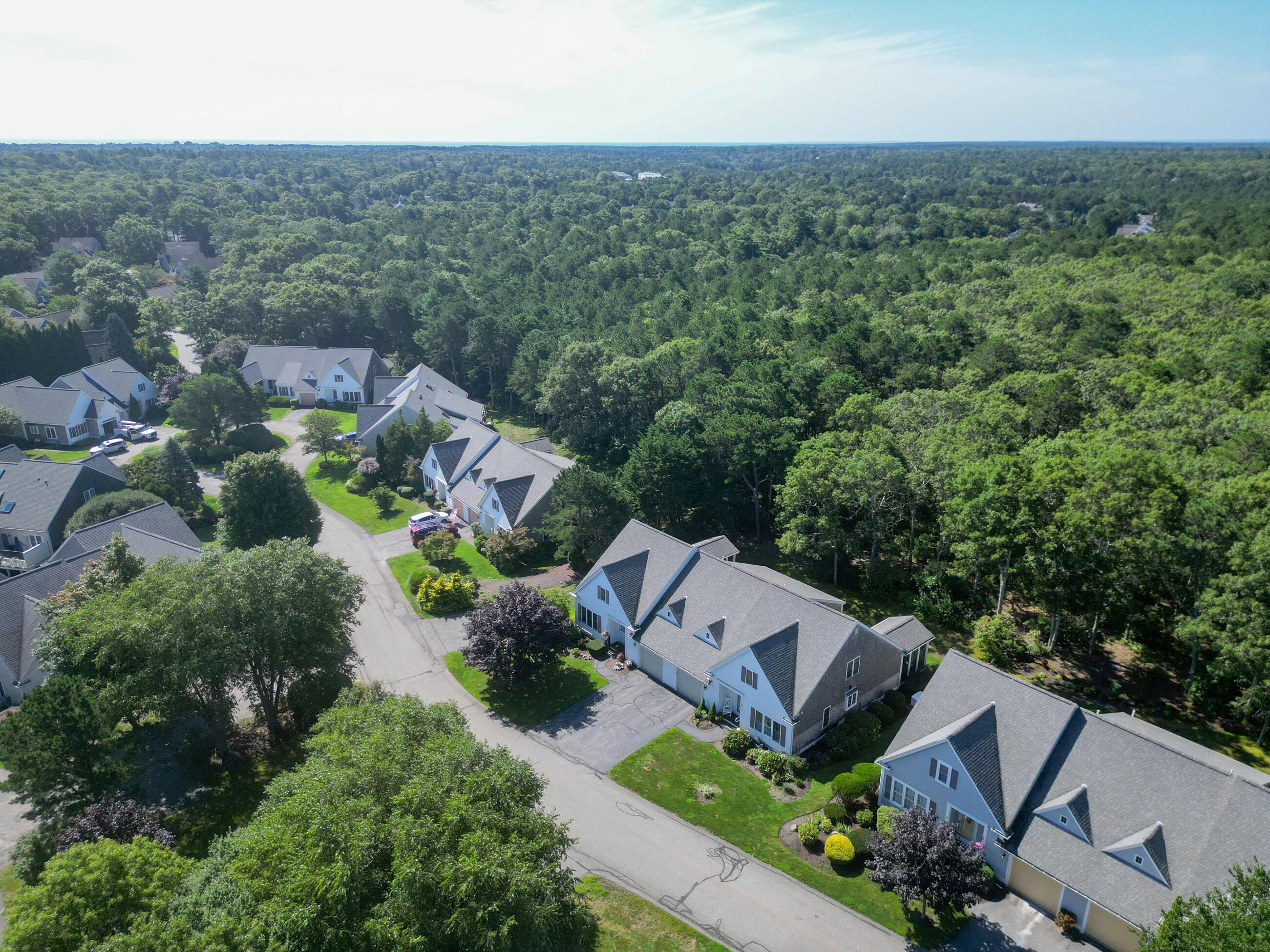 24 Stratford Ridge Mashpee MA 02649