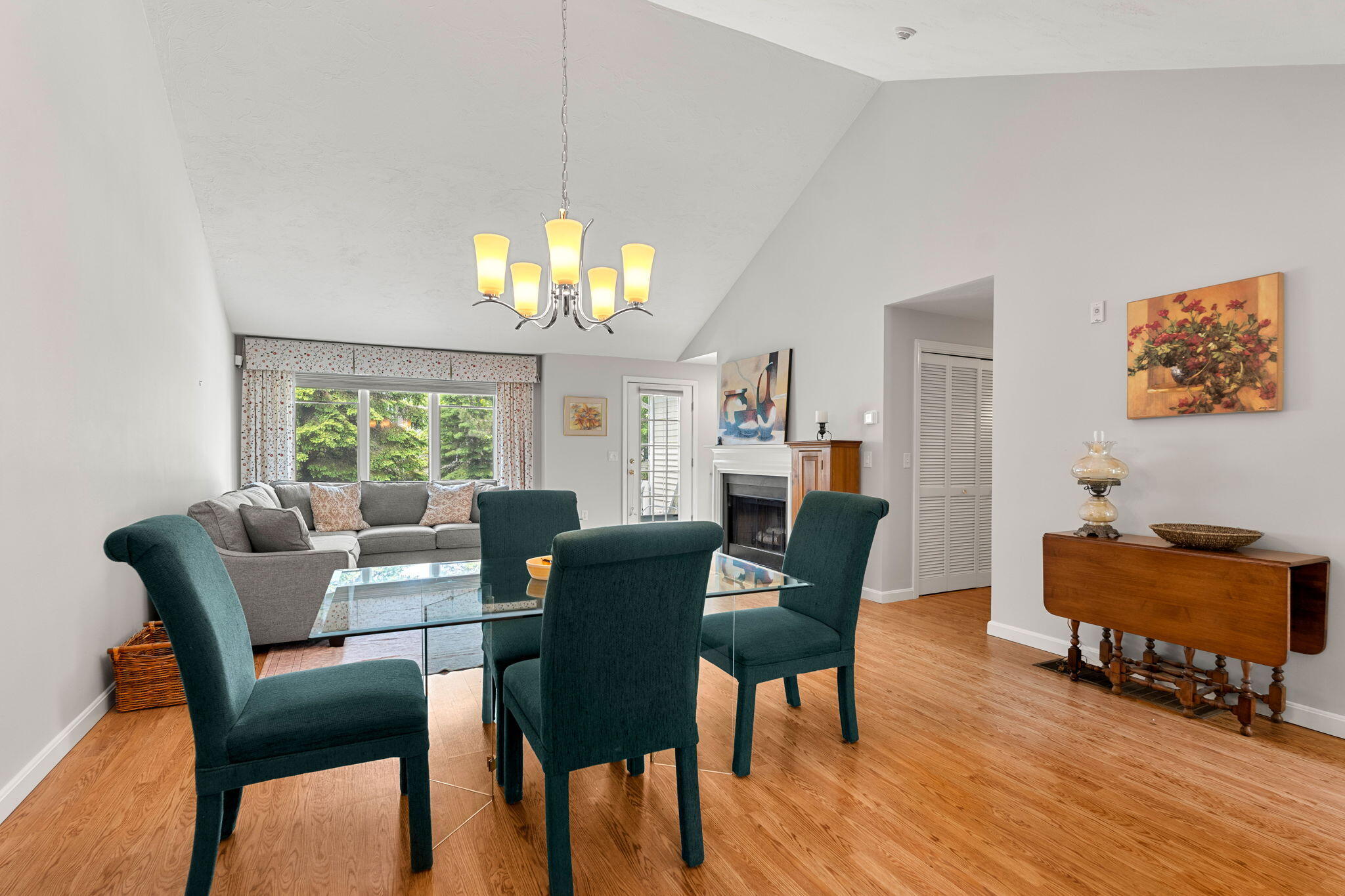 5 Woods Edge Lane Mashpee MA 02649