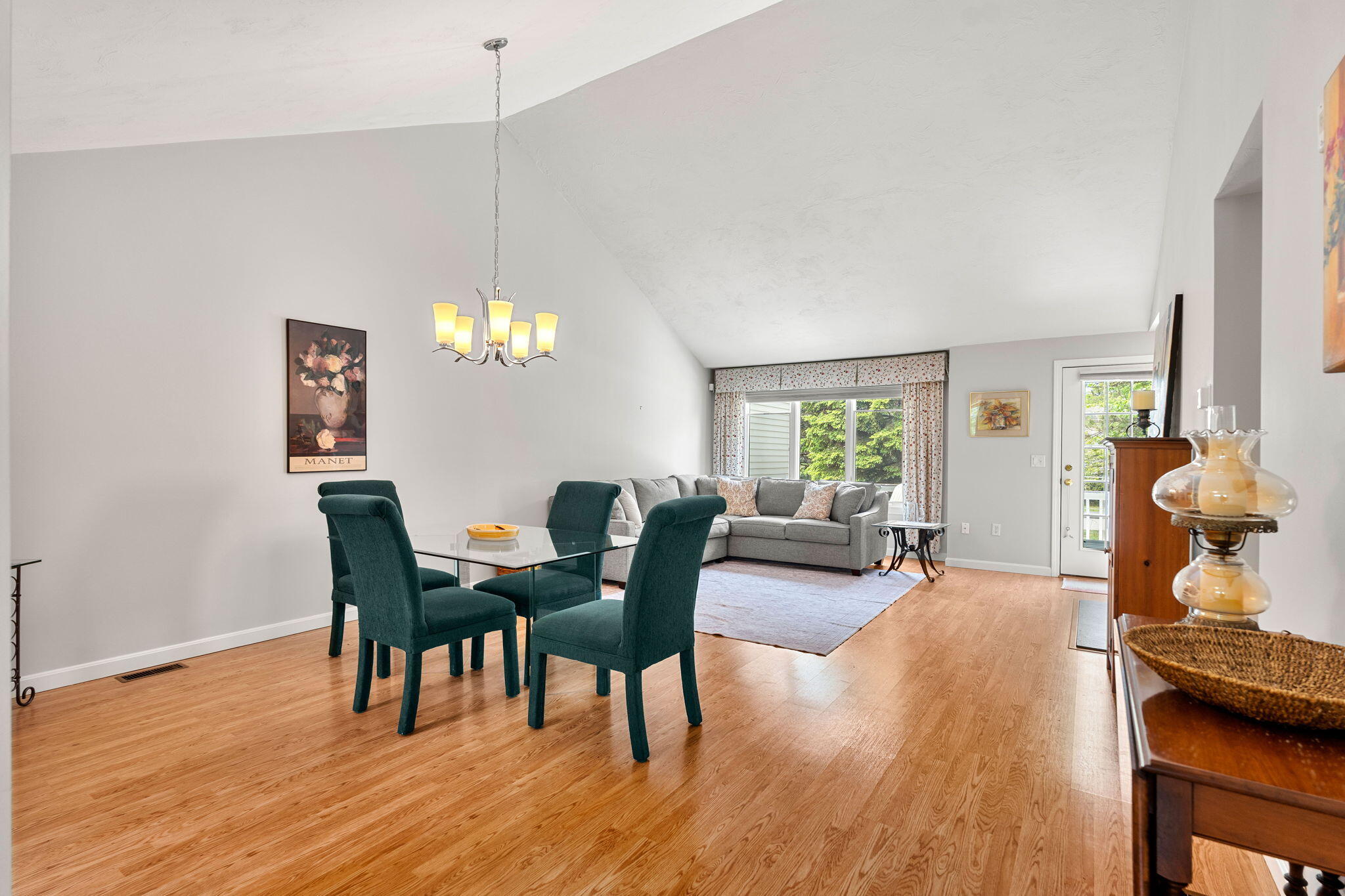5 Woods Edge Lane Mashpee MA 02649