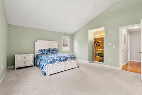 5 Woods Edge Lane Mashpee MA 02649