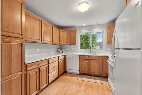 5 Woods Edge Lane Mashpee MA 02649