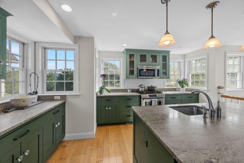 21 Bradford Street Extension Provincetown MA 02657