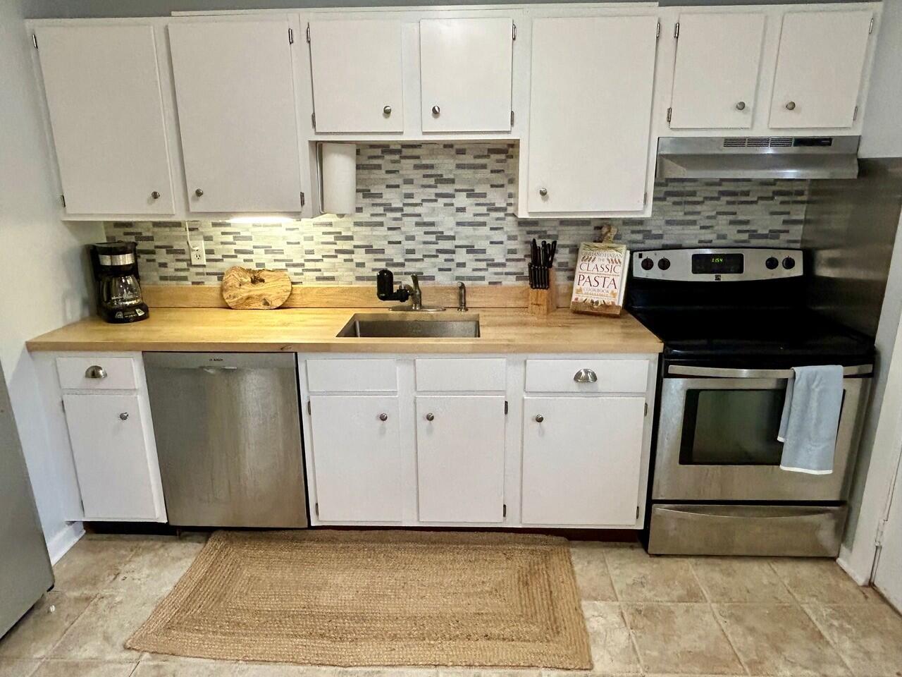 300 Falmouth Road, Unit Apt 6b, Mashpee MA photo 2