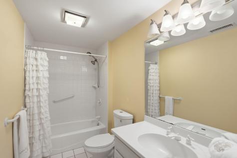 15 Pleasant Street Harwich MA 02646