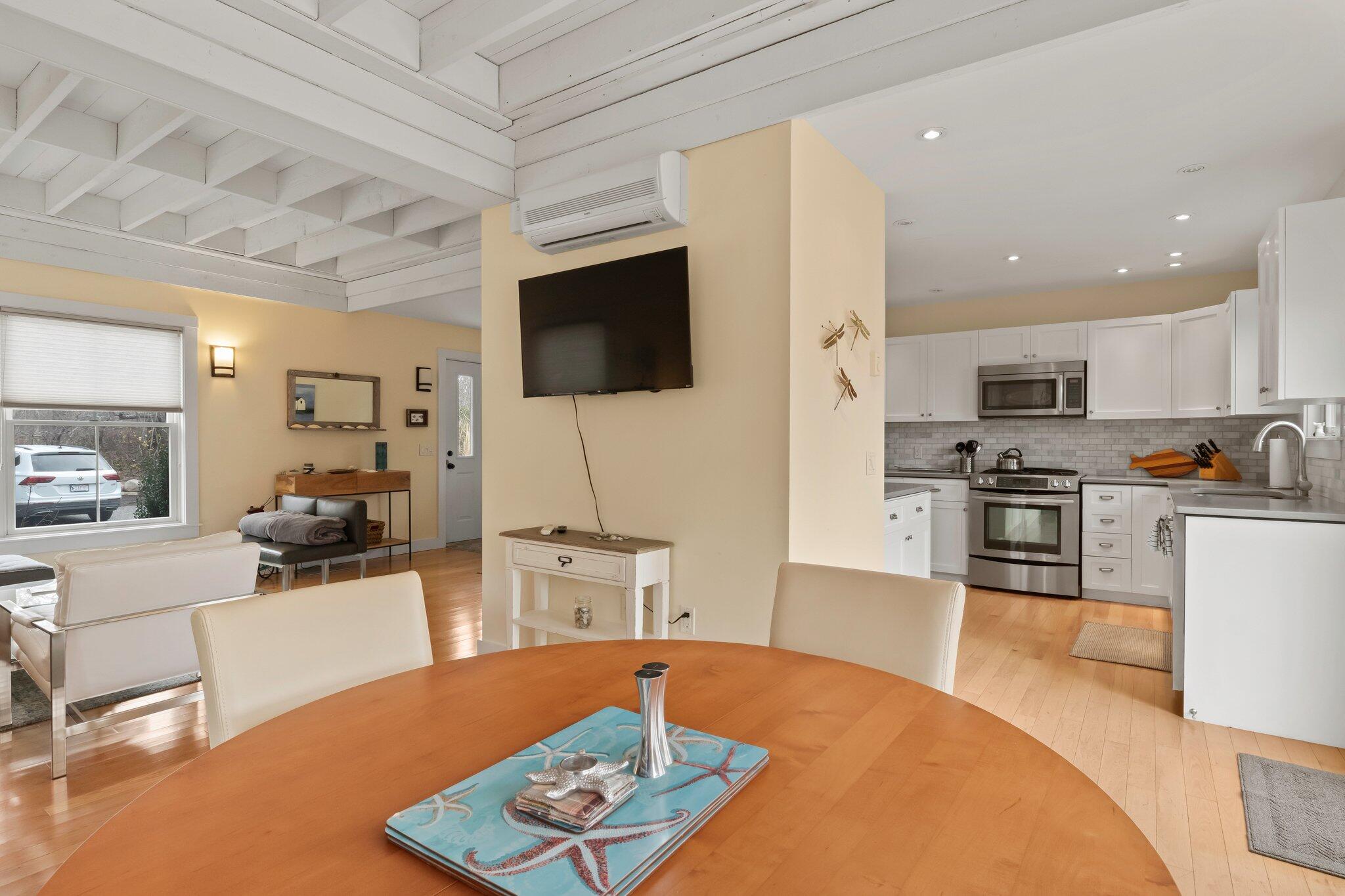 16 Meadow Road Provincetown MA 02657