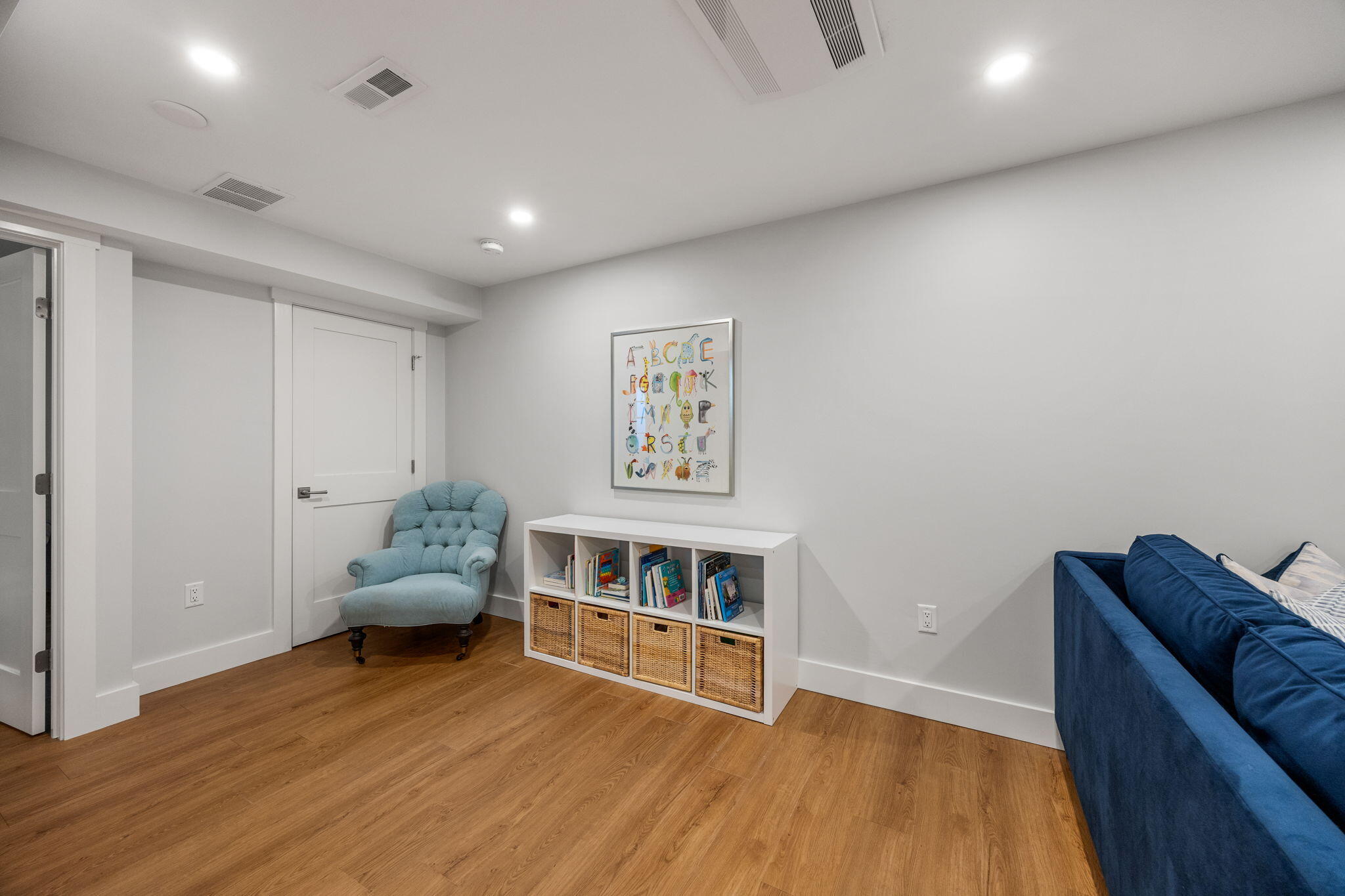 16 Second Avenue Osterville MA 02655