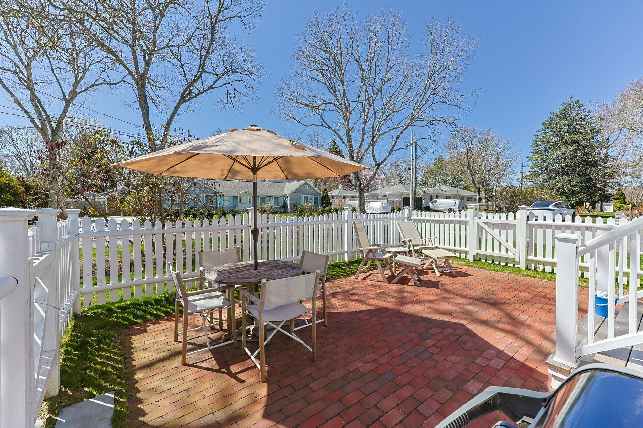 16 Second Avenue Osterville MA 02655