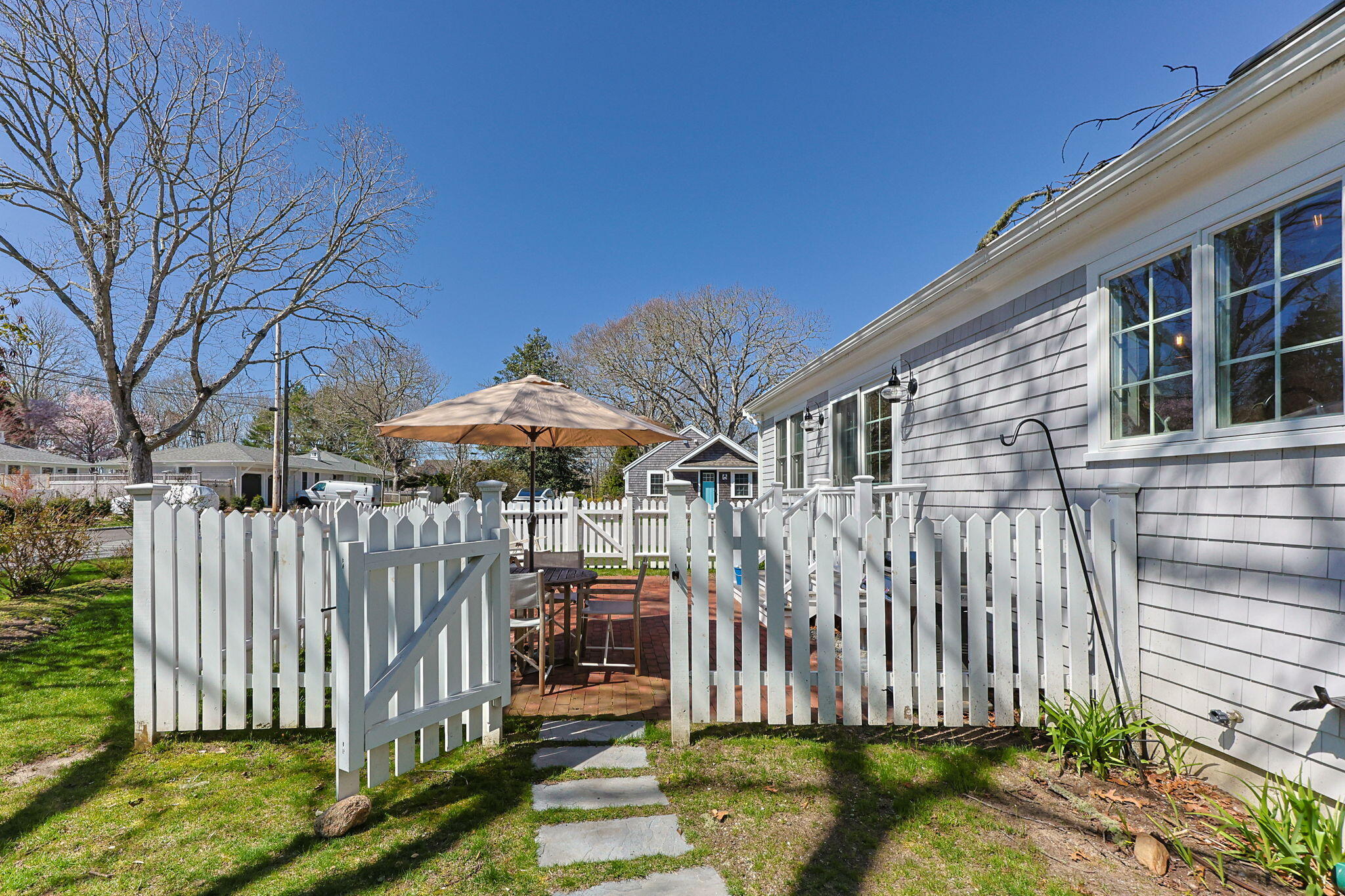 16 Second Avenue Osterville MA 02655