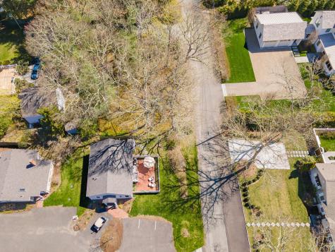 16 Second Avenue Osterville MA 02655