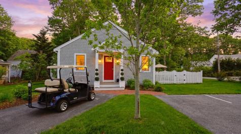 16 Second Avenue Osterville MA 02655