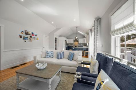 16 Second Avenue Osterville MA 02655
