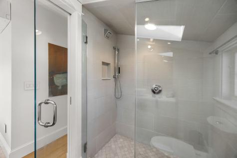 17 Montello Street Provincetown MA 02657
