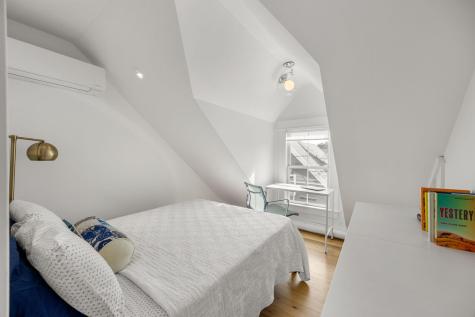 17 Montello Street Provincetown MA 02657