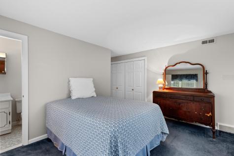 9 Pleasant Park Avenue Barnstable MA 02601