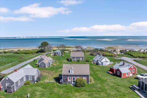 12 Vanduzer Road Barnstable MA 02630