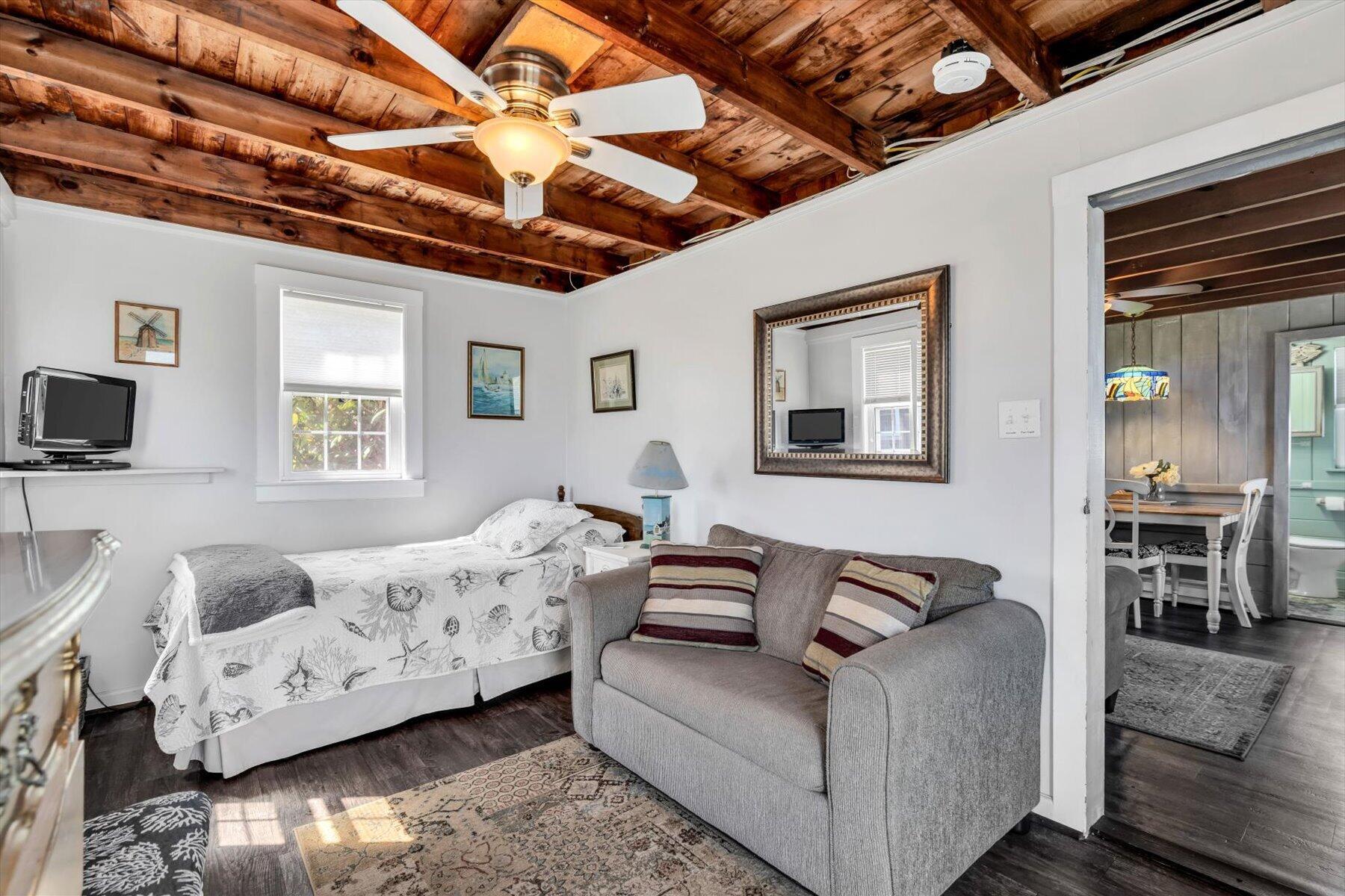12 Vanduzer Road Cummaquid MA 02630