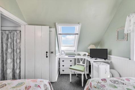 12 Vanduzer Road Barnstable MA 02630