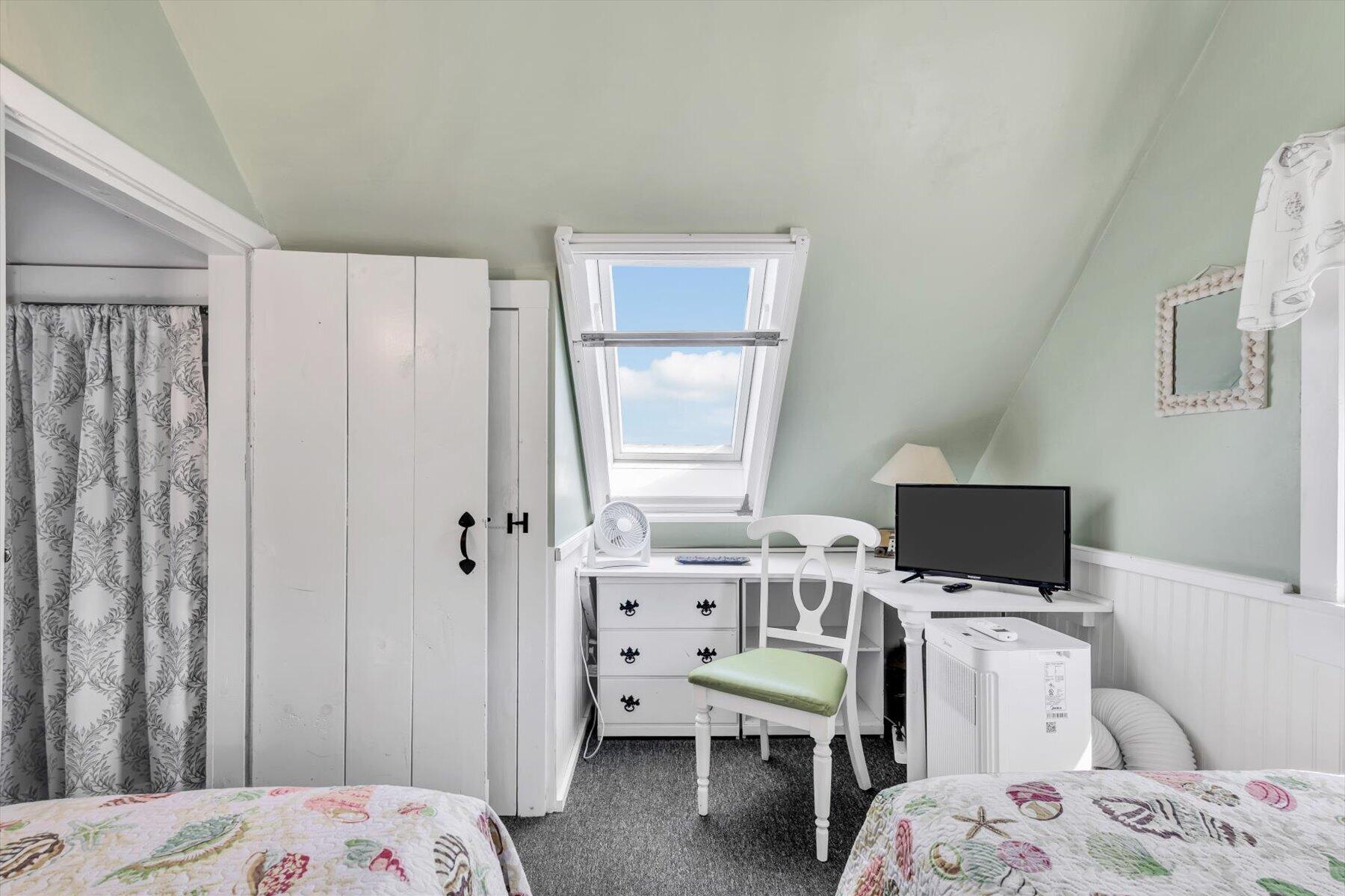 12 Vanduzer Road Cummaquid MA 02630