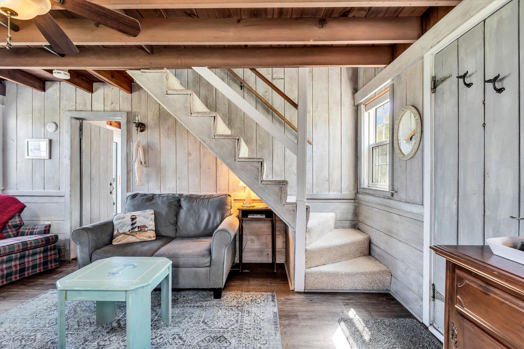 12 Vanduzer Road Cummaquid MA 02630