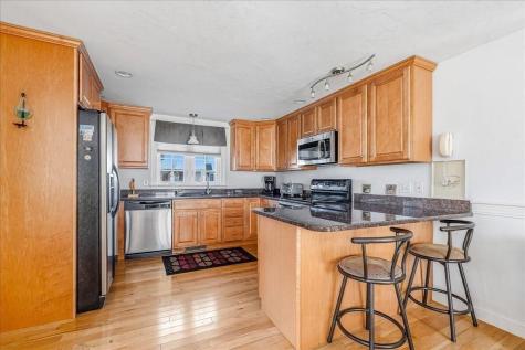 4 Old Field Road Plymouth MA 02360