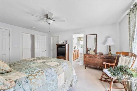 4 Old Field Road Plymouth MA 02360