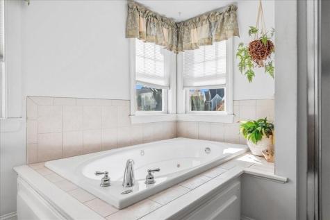 4 Old Field Road Plymouth MA 02360