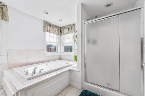 4 Old Field Road Plymouth MA 02360