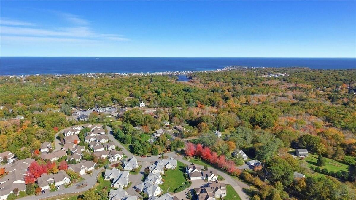 4 Old Field Road Plymouth MA 02360