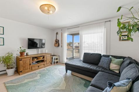 945 Commercial Street Provincetown MA 02657