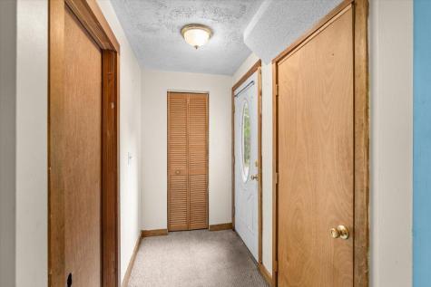 21 Surrey Lane Buzzards Bay MA 02532