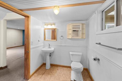 21 Surrey Lane Buzzards Bay MA 02532