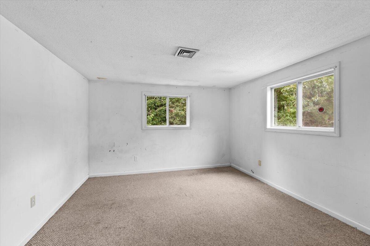 21 Surrey Lane Buzzards Bay MA 02532