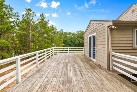 21 Surrey Lane Buzzards Bay MA 02532