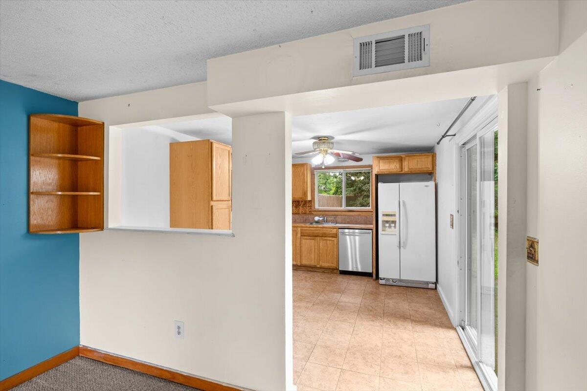 21 Surrey Lane Buzzards Bay MA 02532
