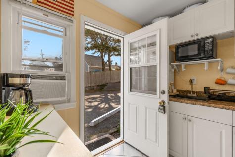 41 Old Wharf Road Dennis Port MA 02639