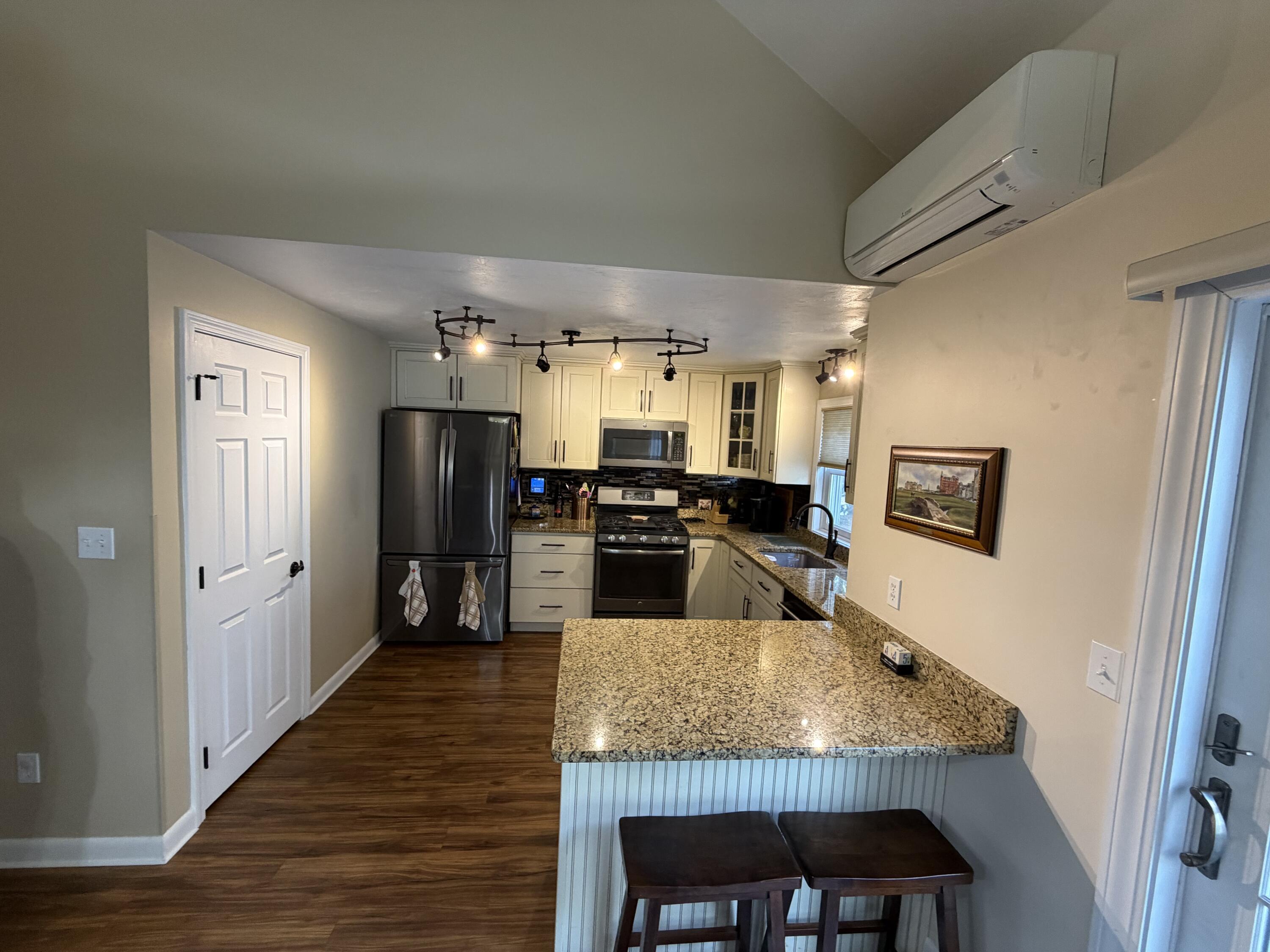 1 Hawthorne Court, Unit C, Bourne MA photo 5