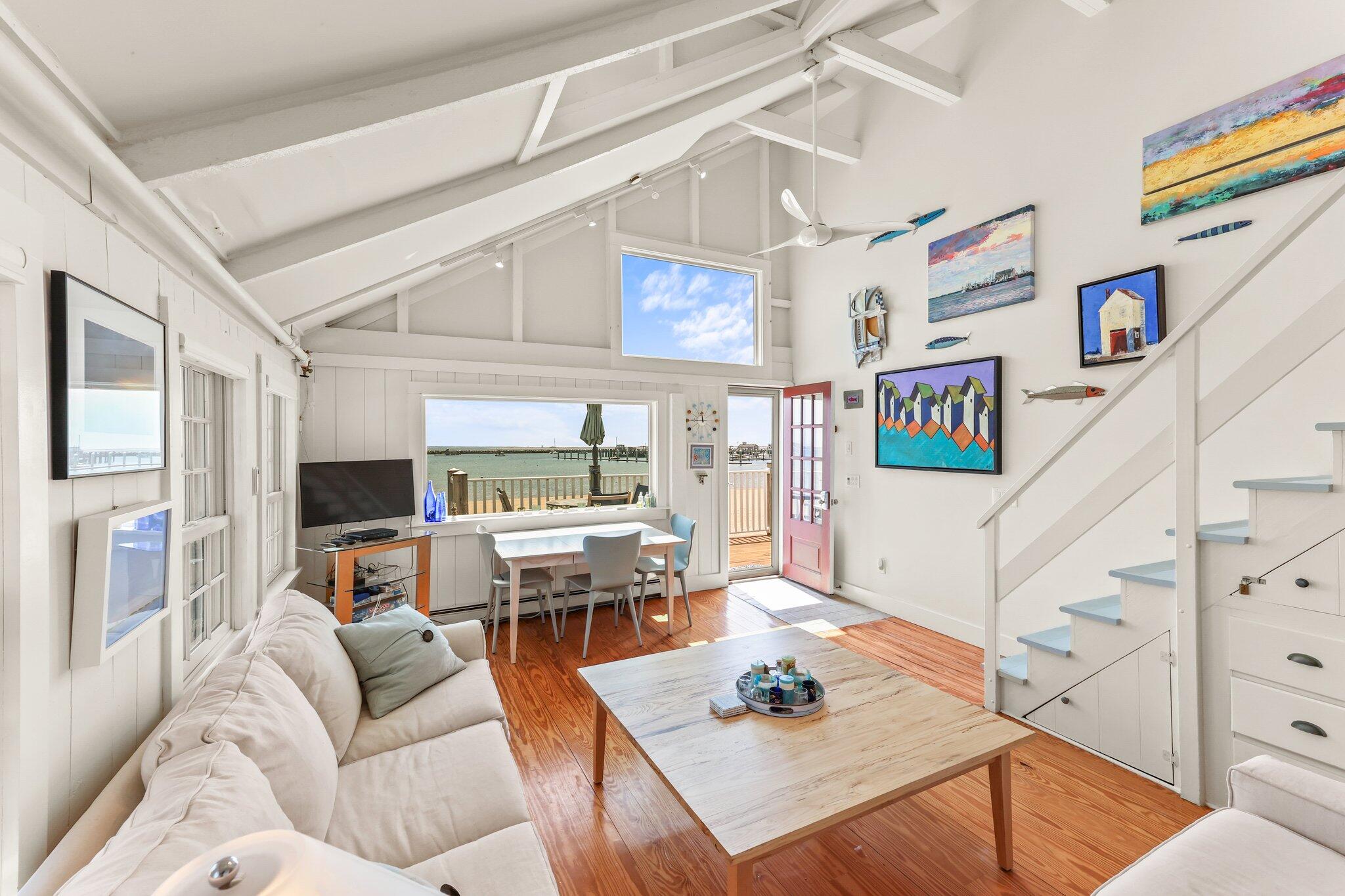 383 Commercial Street Provincetown MA 02657