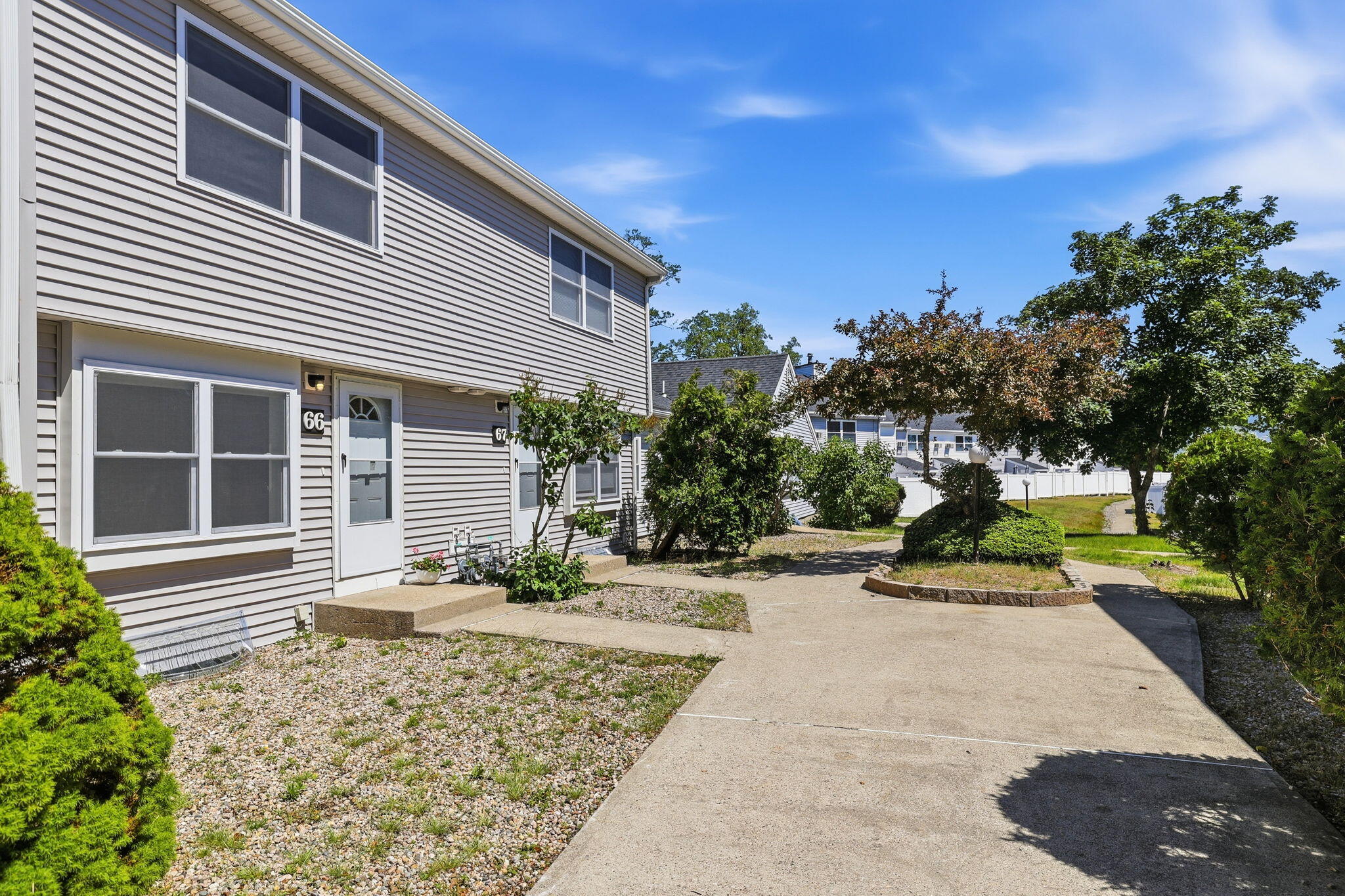 66 Pine Valley Drive, Unit 66/aka 27a