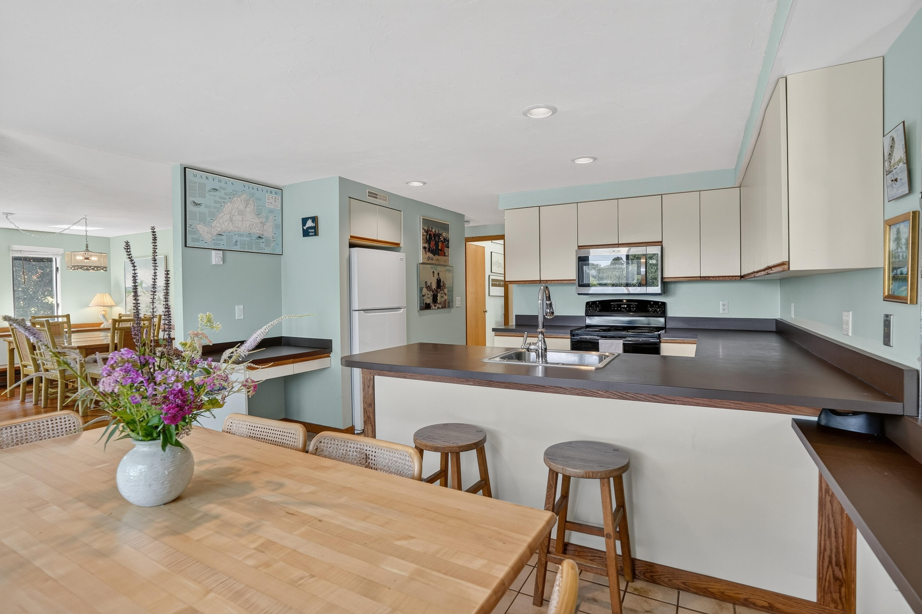 40 Hidden Cove Road Oak Bluffs MA 02557