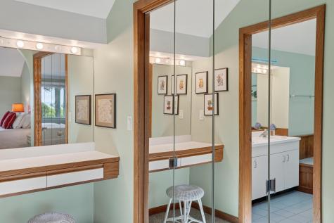 40 Hidden Cove Road Oak Bluffs MA 02557